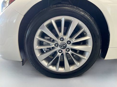 Used 2024 INFINITI Q50 Luxe w/ Cargo Package RWD image 31