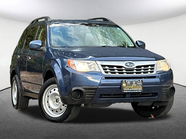 Used 2013 Subaru Forester 2.5X Premium w/ All-Weather Pkg AWD/4WD image 2