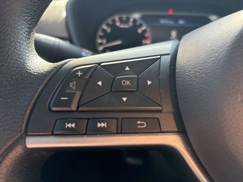 Used 2022 Nissan Altima 2.5 SV image 13