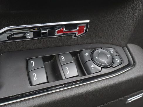 Used 2022 GMC Sierra 1500 AT4 w/ AT4 Premium Package image 18