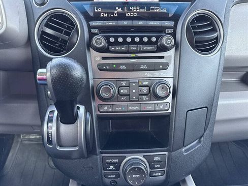 Used 2013 Honda Pilot Touring image 32