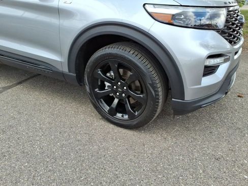 Certified 2024 Ford Explorer ST-Line w/ Class IV Trailer Tow Package AWD/4WD image 4