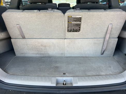 Used 2013 Toyota Highlander Plus FWD image 17