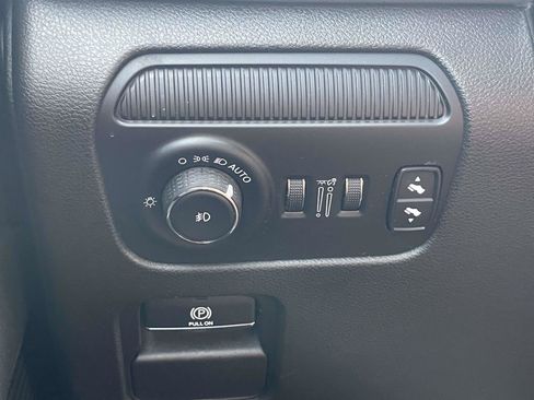 Used 2024 Jeep Wagoneer L Series II w/ Flexible Seating Group AWD/4WD image 27