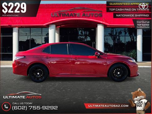 Used 2019 Toyota Camry SE w/ Carpet Mat Package FWD image 5
