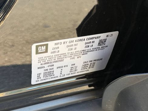Used 2022 Buick Encore GX Select AWD/4WD image 28