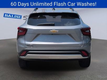 New 2026 Chevrolet Trax LT w/ Sunroof Package