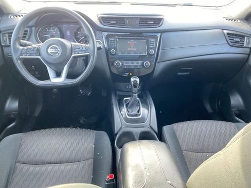 Used 2019 Nissan Rogue S image 5