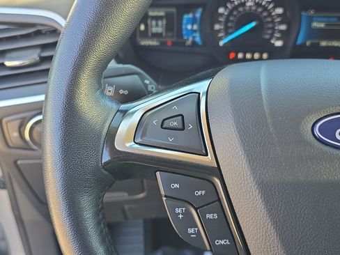 Used 2024 Ford Edge Titanium image 29