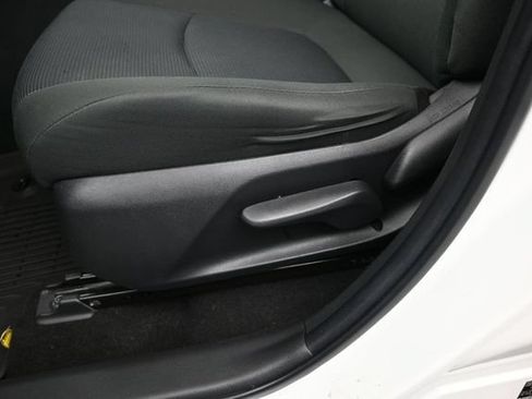 Certified 2023 Toyota RAV4 LE AWD/4WD image 20