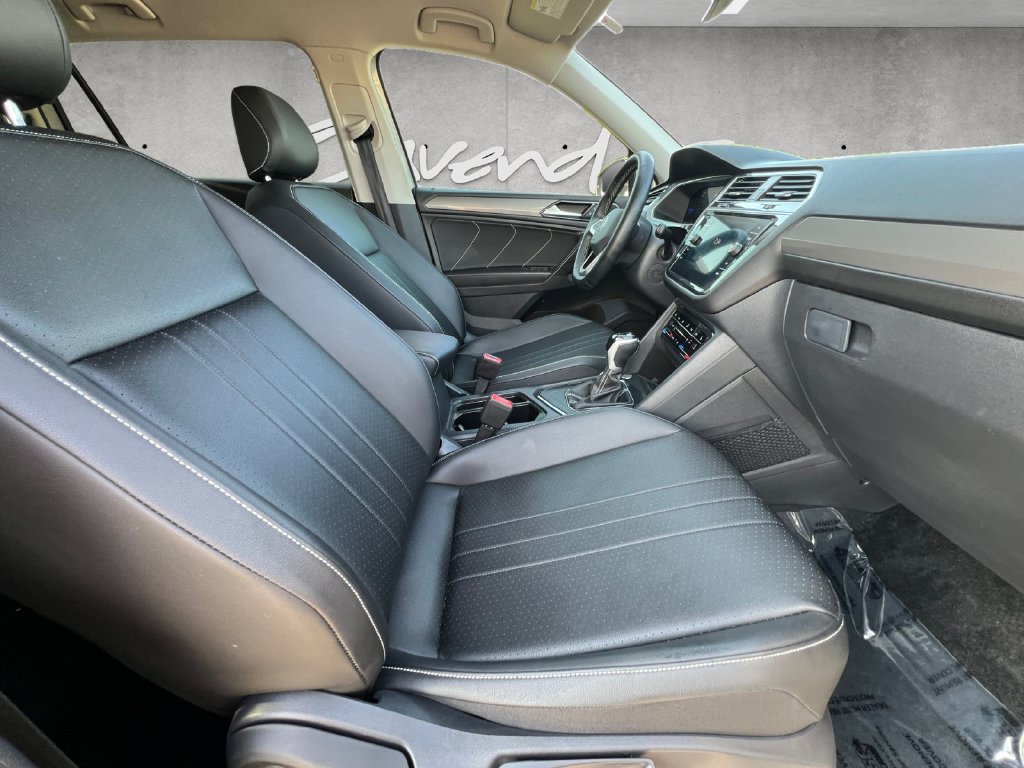 Used 2023 Volkswagen Tiguan SE FWD image 24