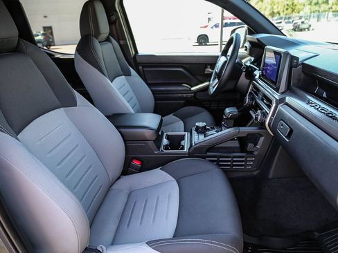 Certified 2025 Toyota Tacoma TRD Off-Road AWD/4WD image 23