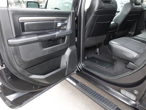 Used 2018 RAM 1500 Sport w/ Sport Premium Group image 27