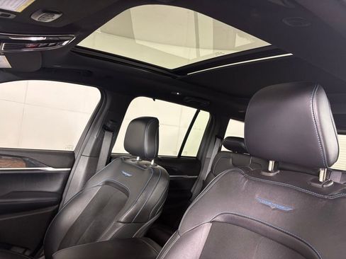 Used 2024 Jeep Grand Cherokee Trailhawk w/ Luxury Tech Group III image 17