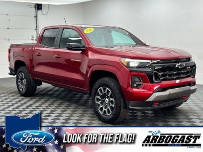 Used 2024 Chevrolet Colorado Z71 w/ Z71 Convenience Package 2