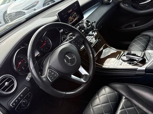 Used 2019 Mercedes-Benz GLC 300 4MATIC image 22