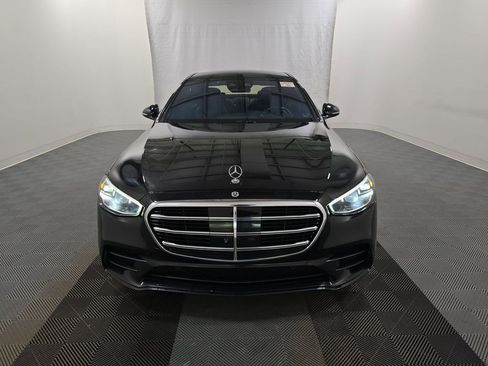 Used 2022 Mercedes-Benz S 500 4MATIC w/ AMG Line Package image 11