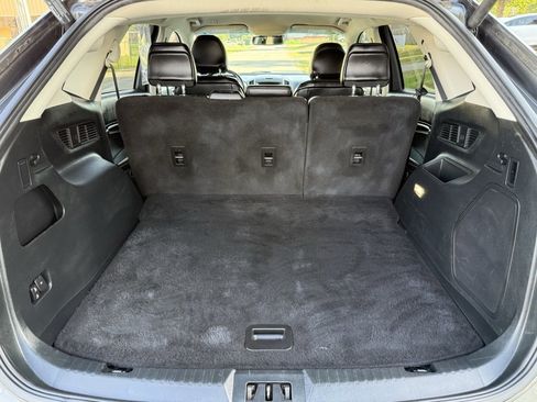 Used 2019 Ford Edge Titanium image 18