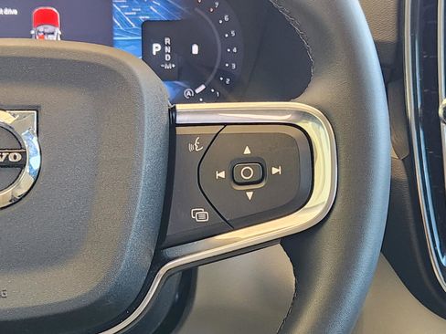 Used 2026 Volvo XC40 B5 Plus w/ Protection Package Premier AWD/4WD image 30