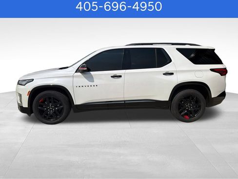 Used 2022 Chevrolet Traverse Premier w/ Redline Edition FWD image 2