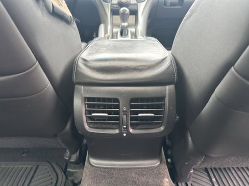 Used 2011 Acura TL SH-AWD image 46