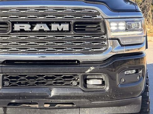 Used 2022 RAM 2500 Limited w/ Off Road Package image 9