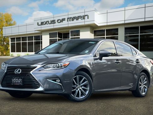 Used 2016 Lexus ES 300h image 1