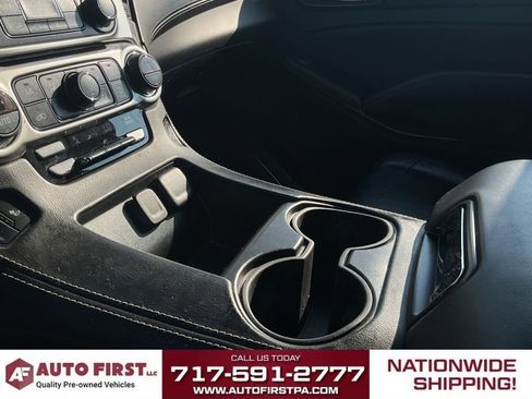 Used 2019 Chevrolet Suburban LT AWD/4WD image 25