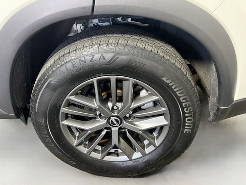 Used 2023 Nissan Rogue S FWD image 13