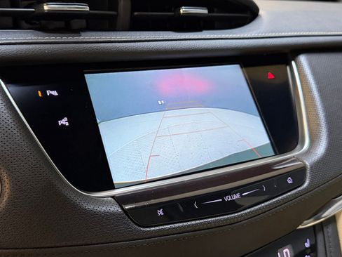 Used 2019 Cadillac XT5 Premium Luxury w/ Driver Assist Package FWD image 31