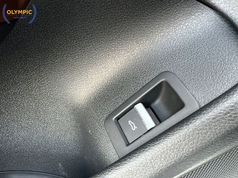 Used 2017 Audi A4 2.0T Premium image 36