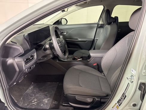 New 2026 Kia K4 LXS image 16