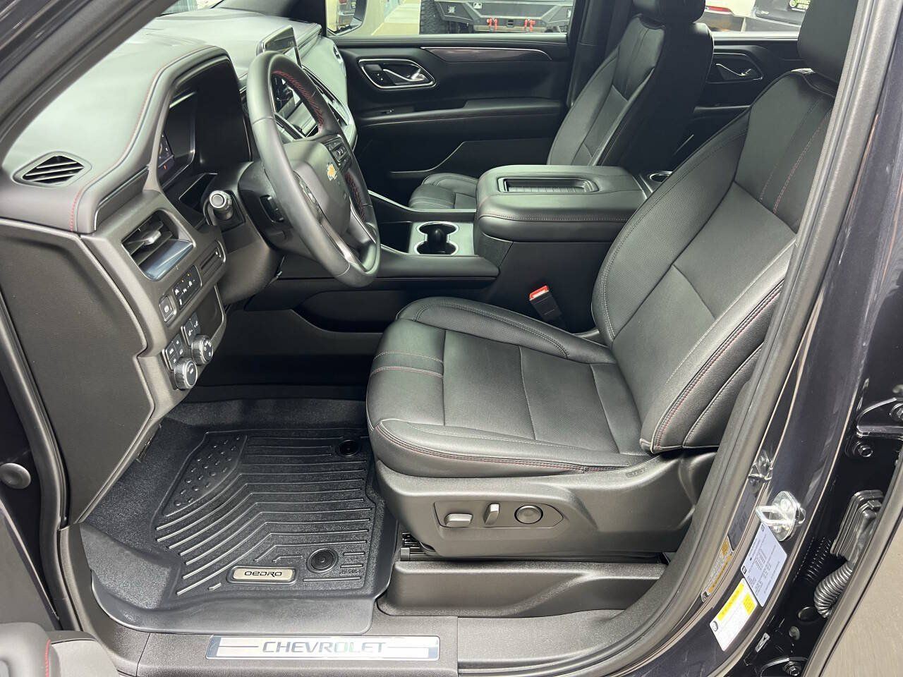 Used 2023 Chevrolet Suburban RST w/ Sport Performance Package AWD/4WD image 15