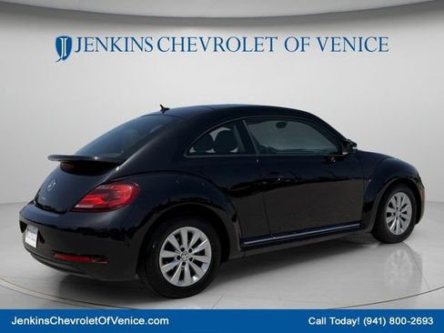 Used 2019 Volkswagen Beetle 2.0T S FWD image 8