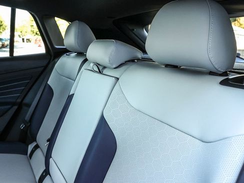 New 2026 Volkswagen ID.4 Pro S image 30