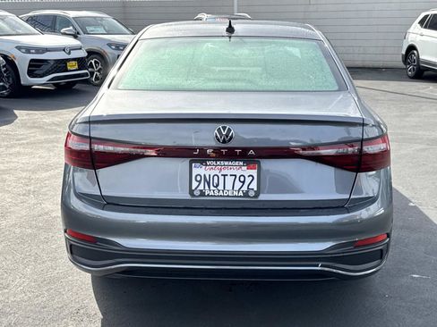 Certified 2025 Volkswagen Jetta S image 4