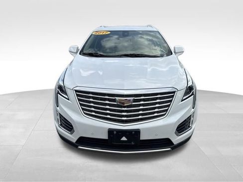 Used 2017 Cadillac XT5 Platinum AWD/4WD image 2