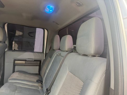 Used 2013 Ford F250 XLT w/ Chrome Pkg AWD/4WD image 11