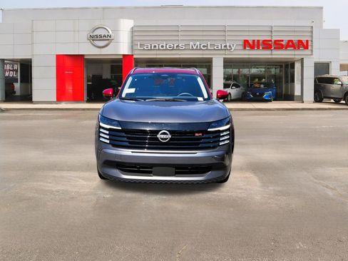 New 2026 Nissan Kicks SR w/ SR Premium Package AWD/4WD image 9