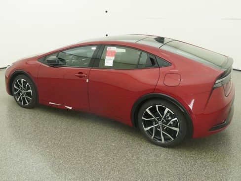 New 2026 Toyota Prius Plug-In Hybrid image 4