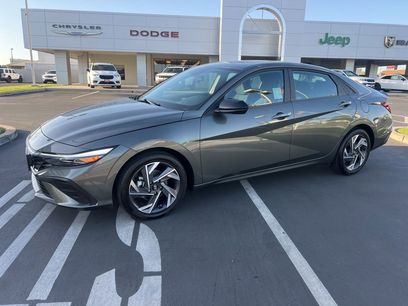 Used 2025 Hyundai Elantra Sport w/ Cargo Package