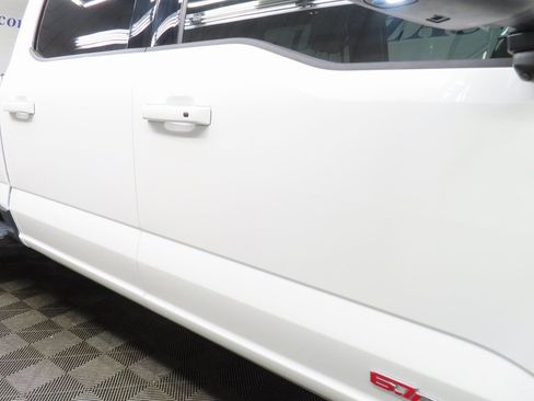 Used 2025 Ford F450 Platinum w/ FX4 Off-Road Package image 32