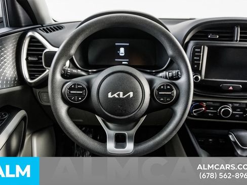 Used 2025 Kia Soul LX image 24