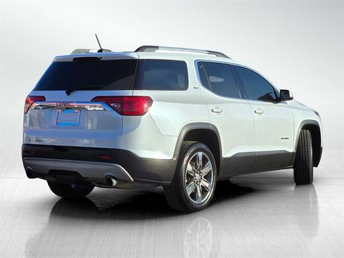 Used 2017 GMC Acadia SLT image 4
