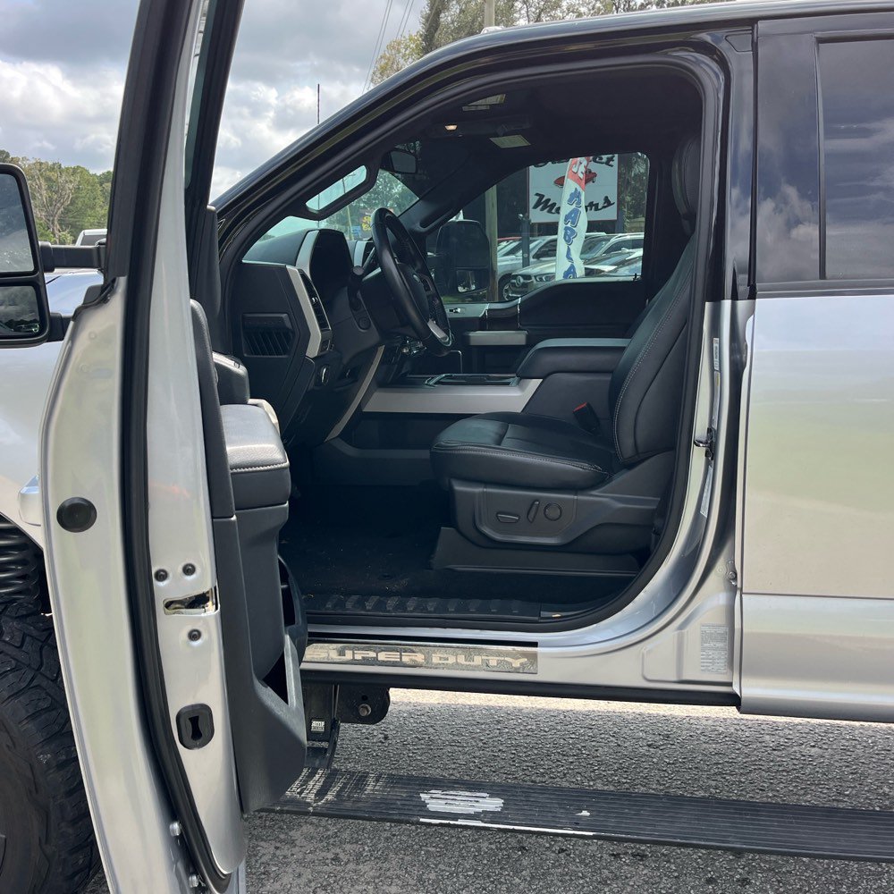 Used 2022 Ford F250 Lariat w/ Black Appearance Package AWD/4WD image 20