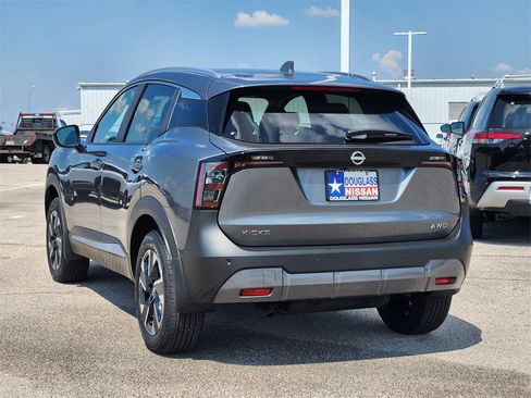 New 2025 Nissan Kicks SV w/ SV Premium Package image 4