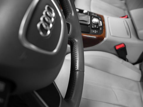 Used 2014 Audi A6 3.0T Prestige w/ Prestige Package image 31