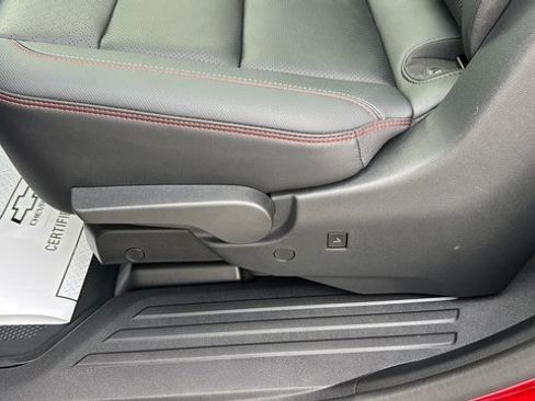 Certified 2024 Chevrolet Traverse RS image 38