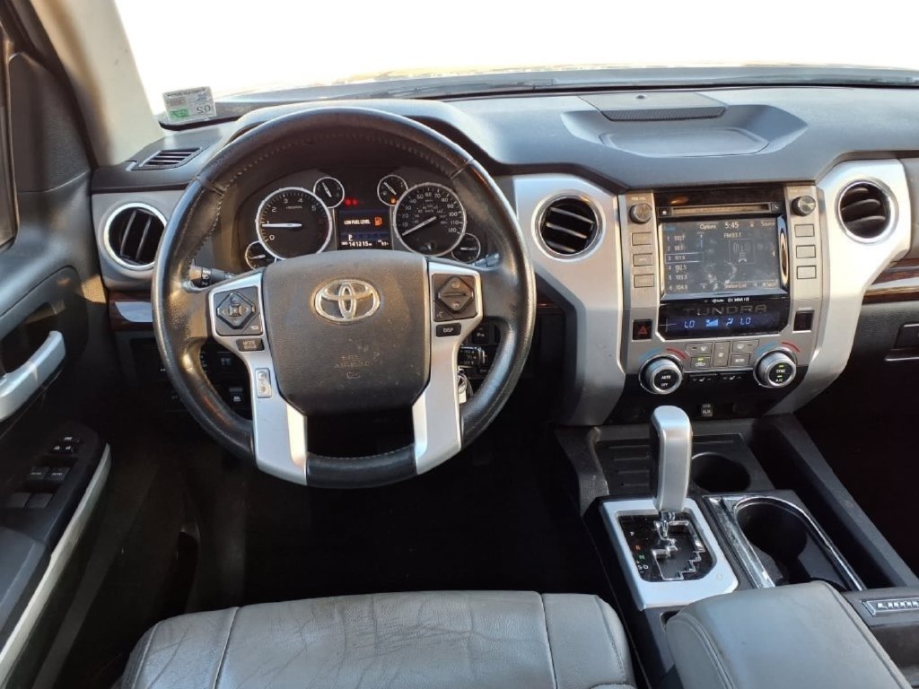 Used 2017 Toyota Tundra Limited w/ Limited Premium Package RWD image 16