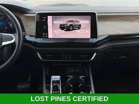 Used 2025 Volkswagen Atlas SE FWD image 22